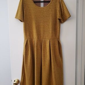 LuLa Roe Mustard colored Amelia 3xl